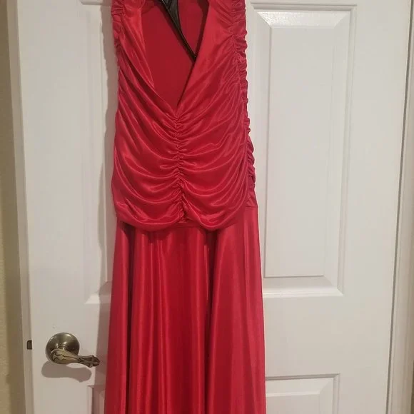 B. Smart Formal Dress - Picture 3 of 8